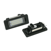 LED osvetlenie evidenčného čísla BMW – biele LED (E90, F30, E60, X5 a ďalšie) produktová fotografia so silným svetlom.