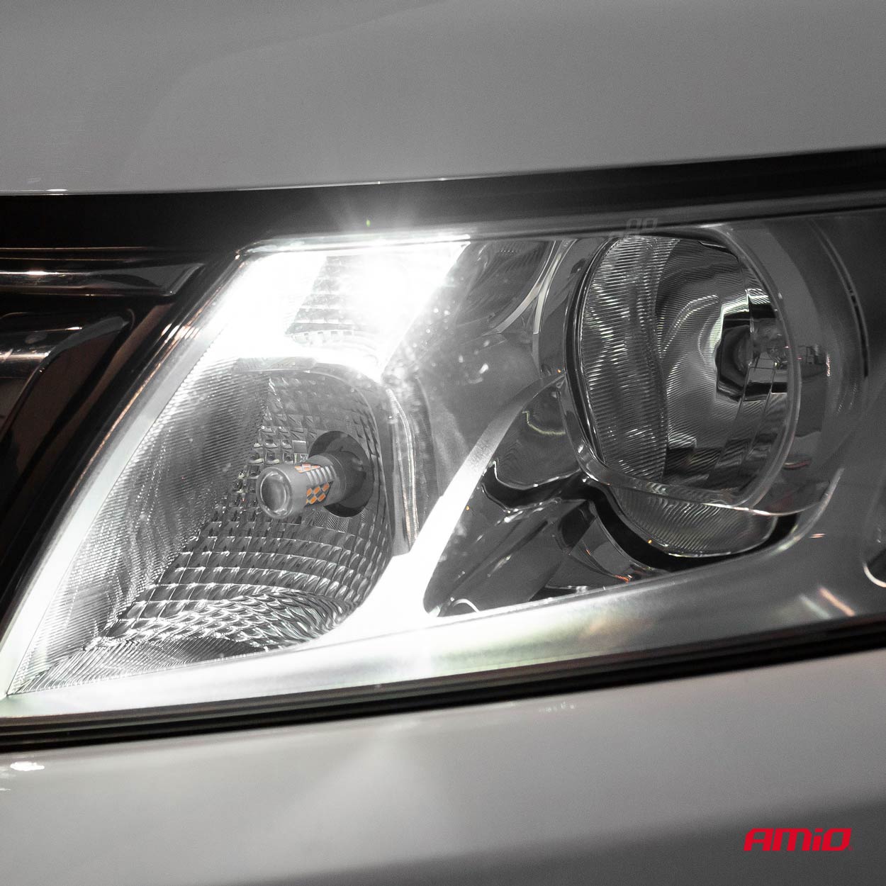 LED žiarovka T10 W5W s 2 diódami SMD 5730