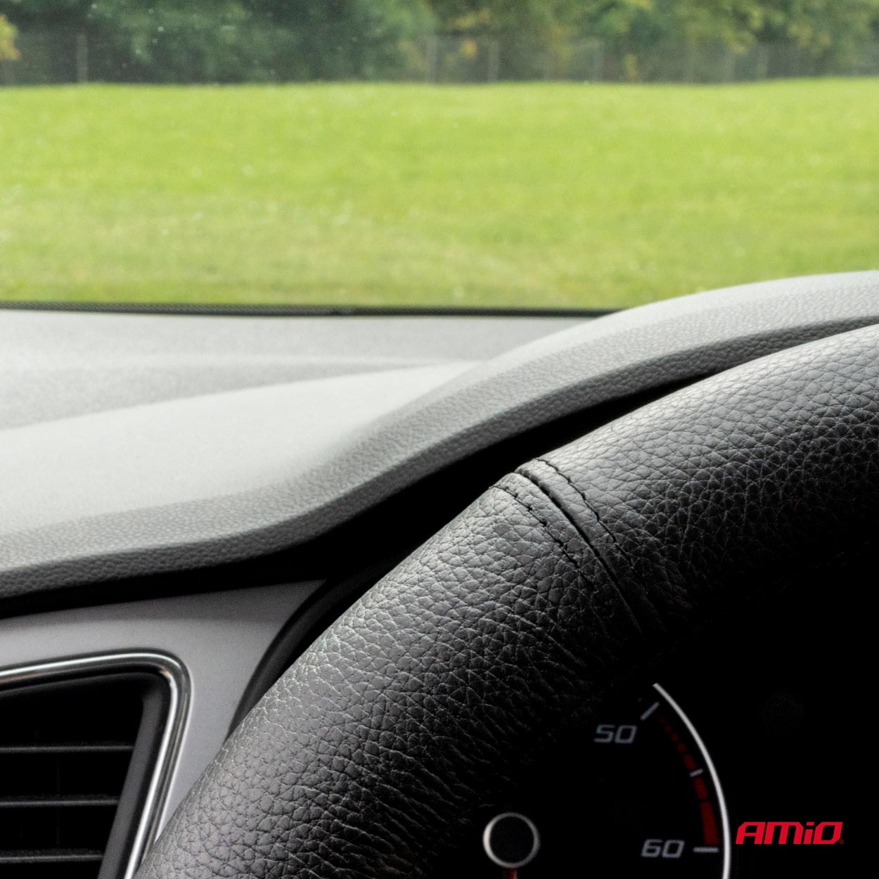 Kožený poťah na volant do auta