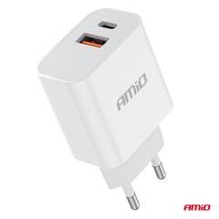 Kompaktná 20 W sieťová nabíjačka s dvomi USB portmi