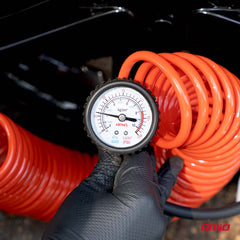 Autokompressor med metalstempel og tilbehør