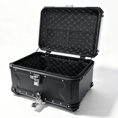 Motocyklový horný kufor 45 l – vodotesný úložný box s montážnou platňou 