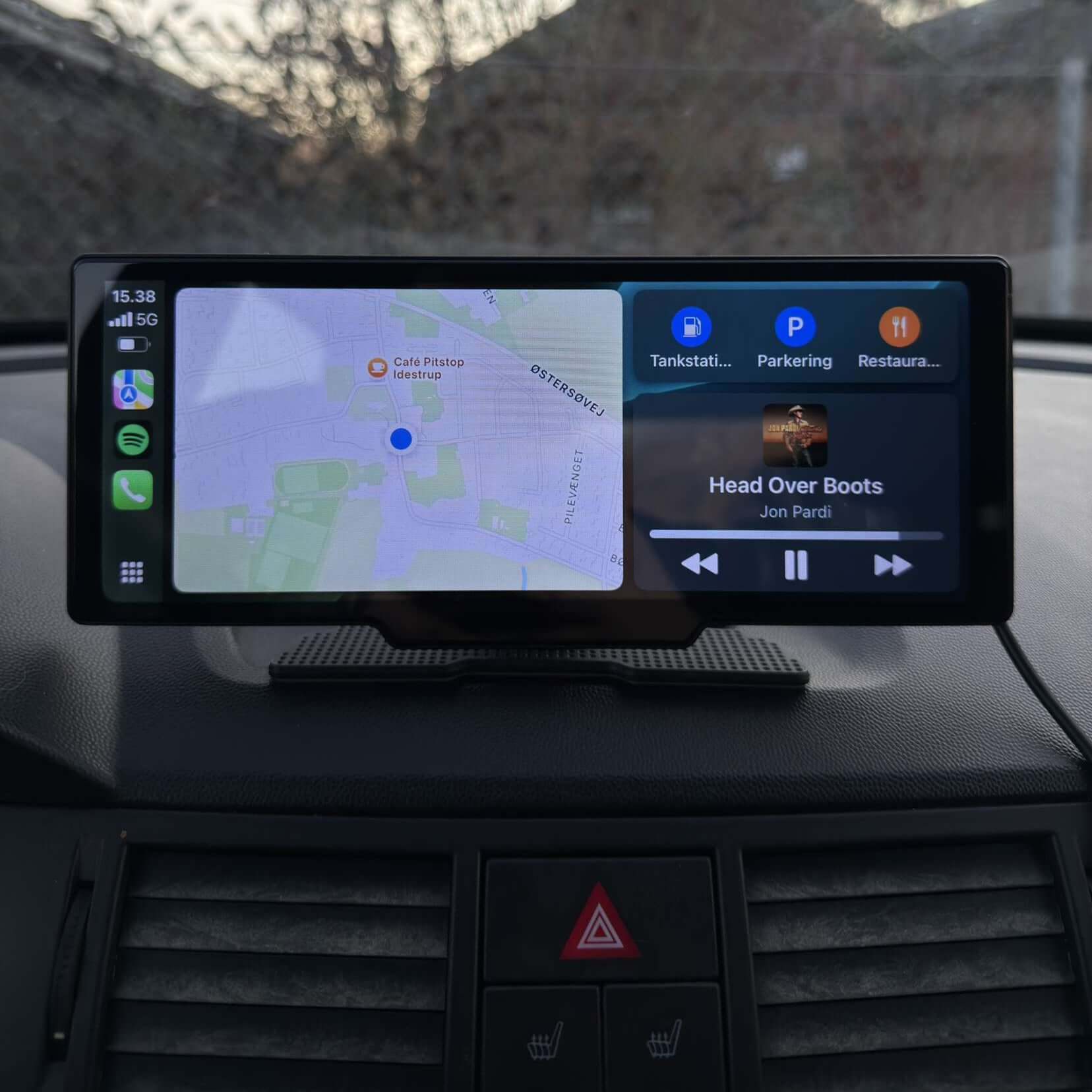 Univerzálne Medium - 10,26" rádio s Apple CarPlay a Android Auto – Carmediaeurope.com