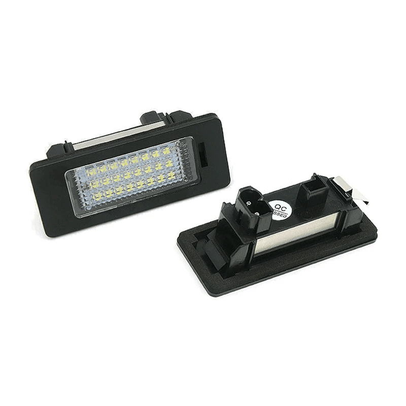 LED osvetlenie evidenčného čísla BMW – biele LED (E90, F30, E60, X5 a ďalšie) produktový obrázok so silným svetlom.